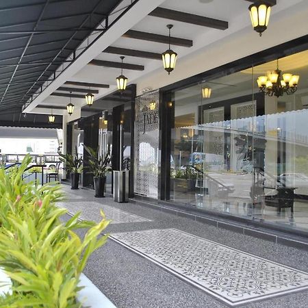 Hotel Zamburger Grand Jade ยะโฮร์บาห์รู ภายนอก รูปภาพ